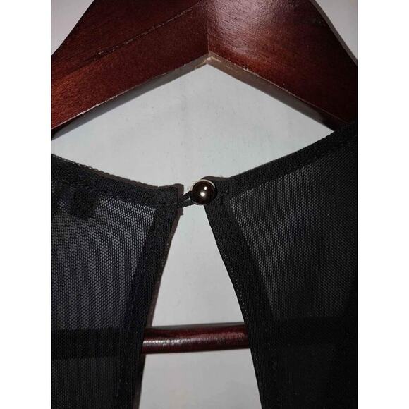 Black Velvet bodycon Cocktail Dress by Privy.  Pristine condition.  Size Medium - Picture 4 of 5